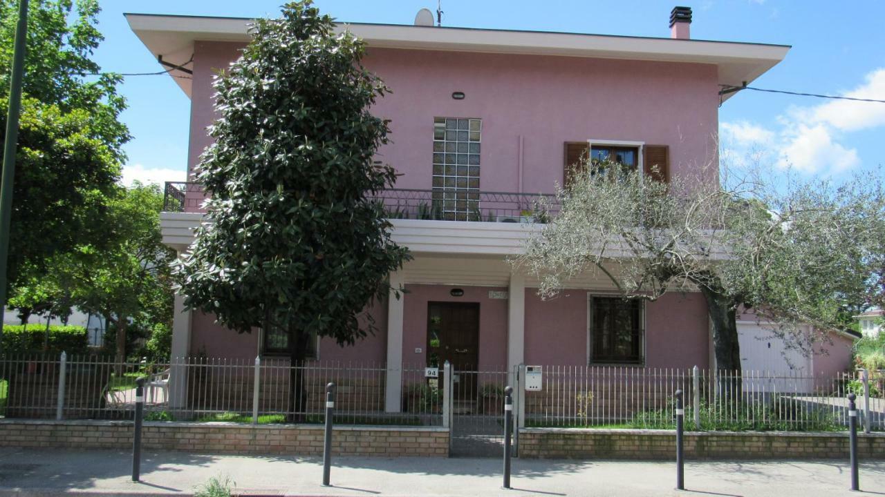 Casa Vacanze Sweet Home San Giovanni In Marignano Eksteriør billede